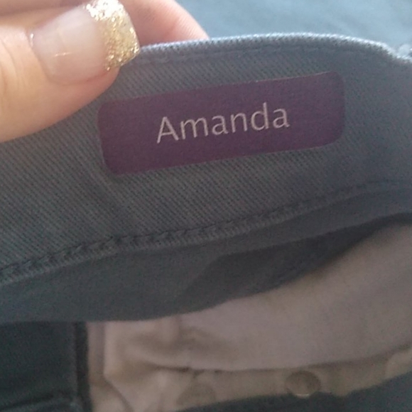 Gloria Vanderbilt Amanda High Rise Tapered Stretch Jeans, Rain Cloud, size 8 - Picture 4 of 7